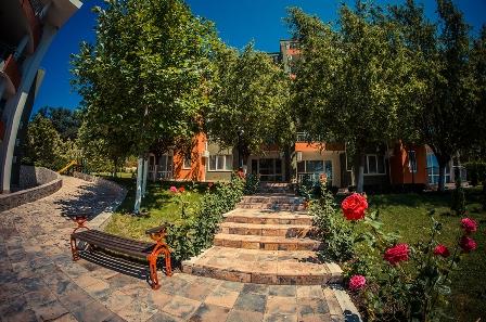 APARTHOTEL GREEN FORT